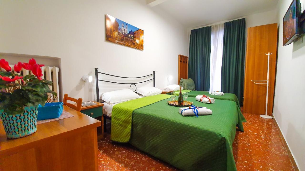 La Casa Verde Roma - Free Secure Parking If You Book 3 Nights Hotel Ngoại thất bức ảnh