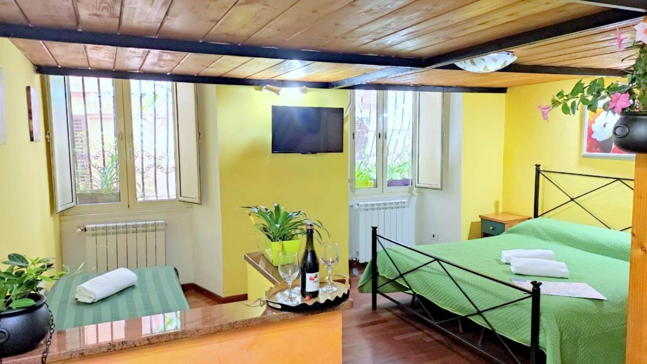 La Casa Verde Roma - Free Secure Parking If You Book 3 Nights Hotel Ngoại thất bức ảnh